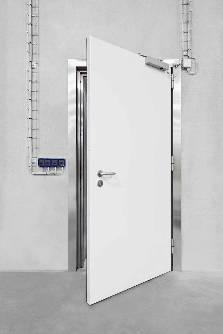 Kylmä- ja pakastetilojen palo-ovet